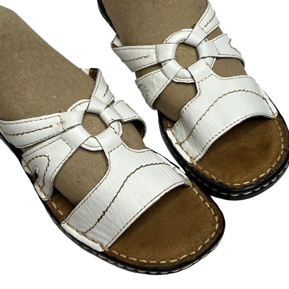 Natural Soul white leather slide sandals size 6 - Picture 1 of 14